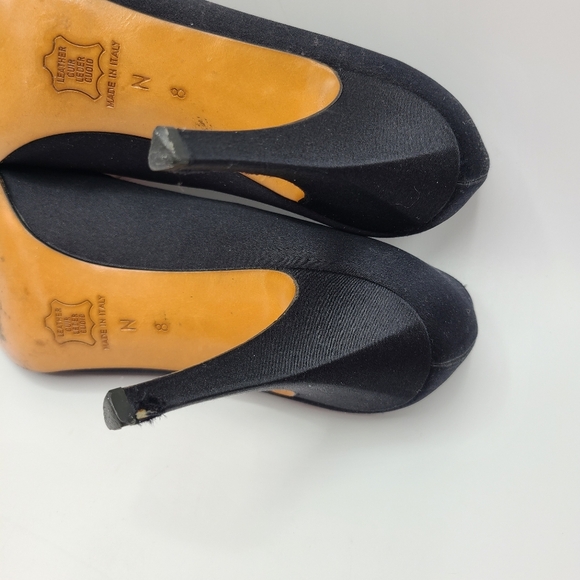 Yves Saint Laurent Vintage Black Matte Satin Red Rose Rosette Heels Pumps - Picture 10 of 15